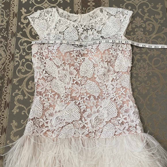 Jovani 171924  White A Line Mini Ostrich Feathers - Picture 12 of 13